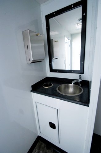 J Bar Contractor's Services | restroom-trailer-oltorf
